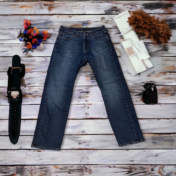 Levi’s 501 medium/dark denim jeans. Unisex waist 31 Length 30 Awesome condition - Picture 9 of 12